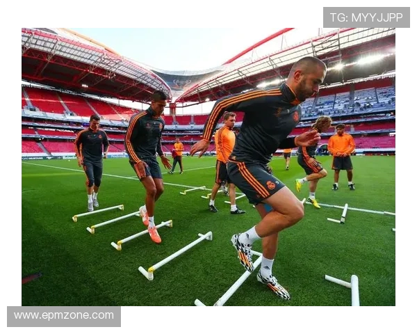 足球训练中的力量提升与爆发力发展