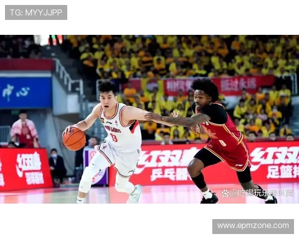 足篮碰撞交织下的CBA赛场绿茵战术探索与智慧碰撞