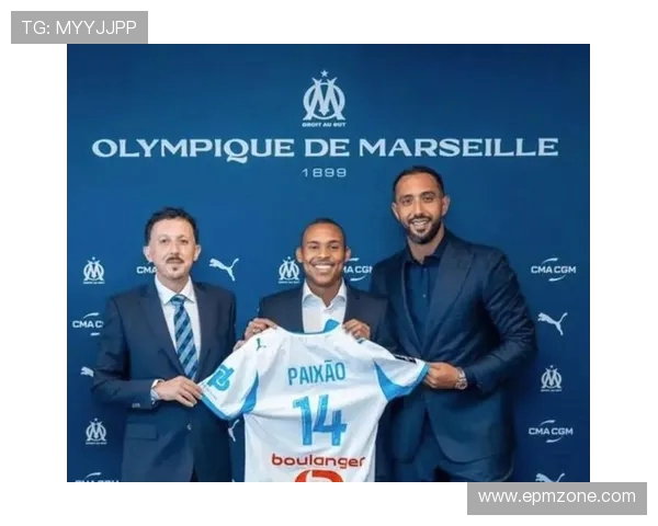 法甲马赛球迷经典横幅的文化与情感表达 法甲马赛球迷经典横幅的文化与情感表达