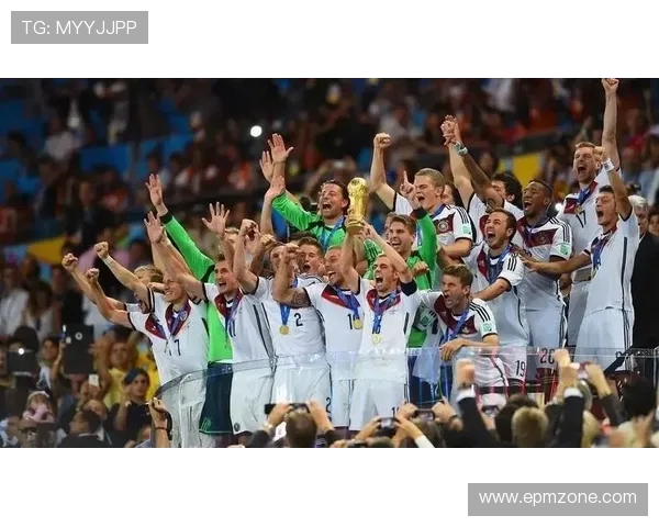 德国队勇夺巴西世界杯冠军 绽放足球荣耀的瞬间